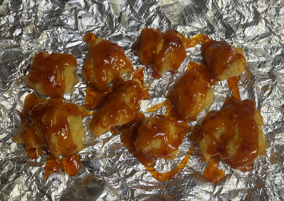 Boneless Chicken Wings (8 Pieces).