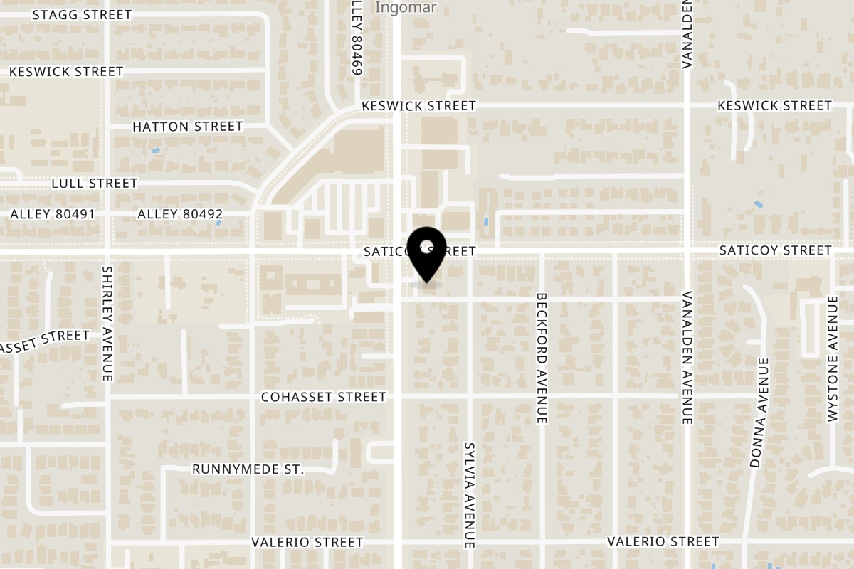 Map showing the location of Tinder's Pizza on 7550 Tampa Ave in Reseda